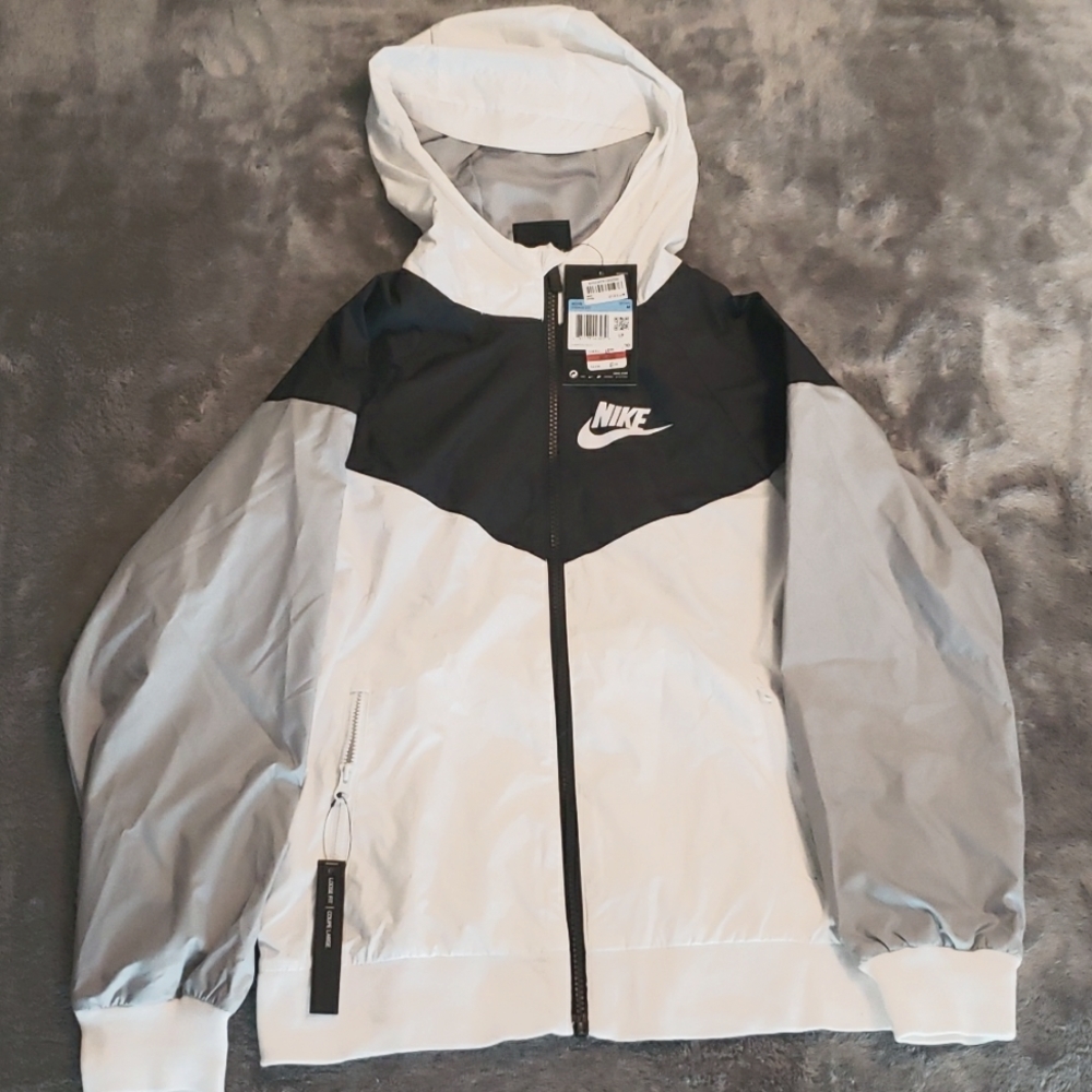 NWT Nike Boys medium windbreaker jacket black, white, gray